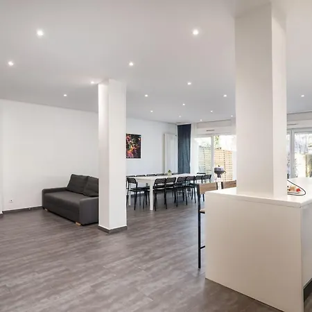 Holiday home Maison Frappaz - 4 Bedrooms With Garden Villeurbanne