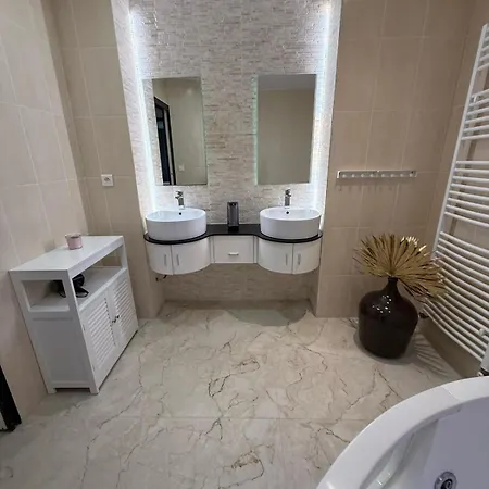 Maison Frappaz - 4 Bedrooms With Garden Holiday home Villeurbanne
